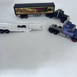 Majorette  Kenworth Night Hawk Semi Truck And Miami Boat Truck And Trailer